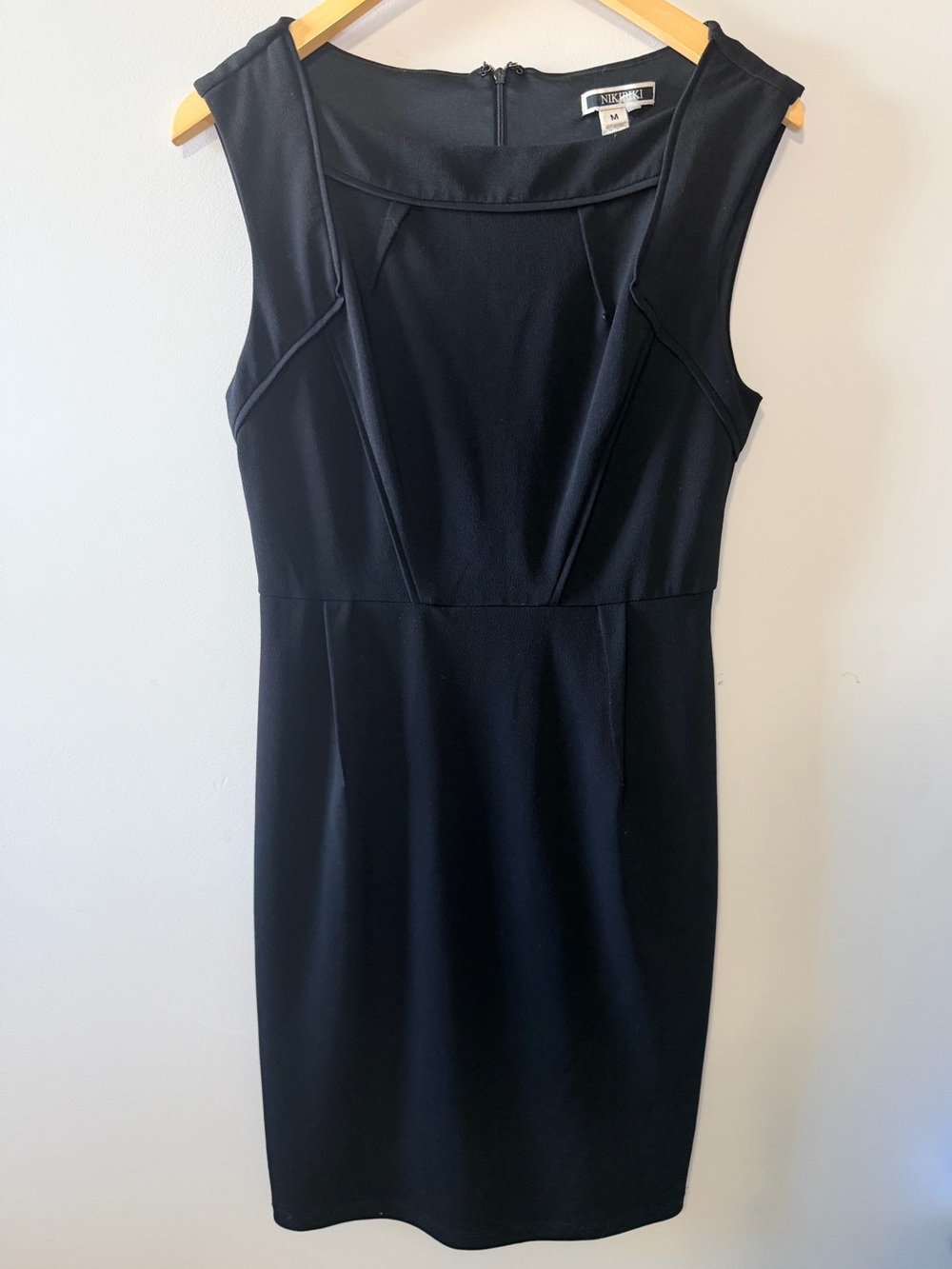 Black Sleeveless Sheath Dress